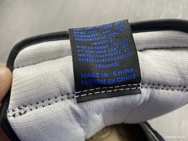 Rep Onekick Air Royal Jordan Retro 1 555088-007 0404